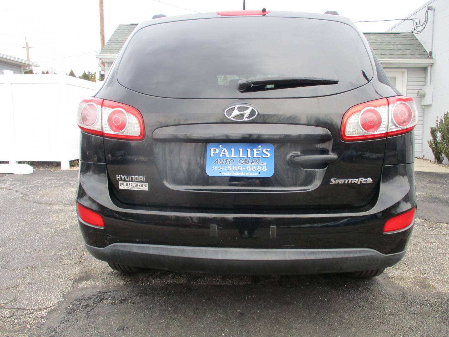 2010 BLACK Hyundai Santa Fe (5NMSG3ABXAH) , AUTOMATIC transmission, located at 540a Delsea Drive, Sewell, NJ, 08080, (856) 589-6888, 39.752560, -75.111206 - Photo#5